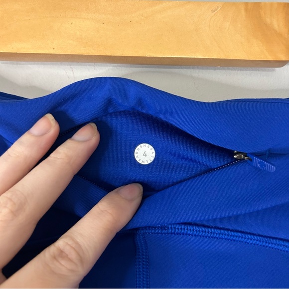 Lululemon Gait Keeper 7/8 25” Mesh Leggings in Jet Stream Blue - Picture 8 of 9